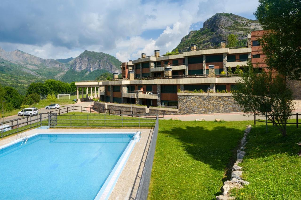 Pena Sabocos II Apartamento Turistico Panticosa Bagian luar foto
