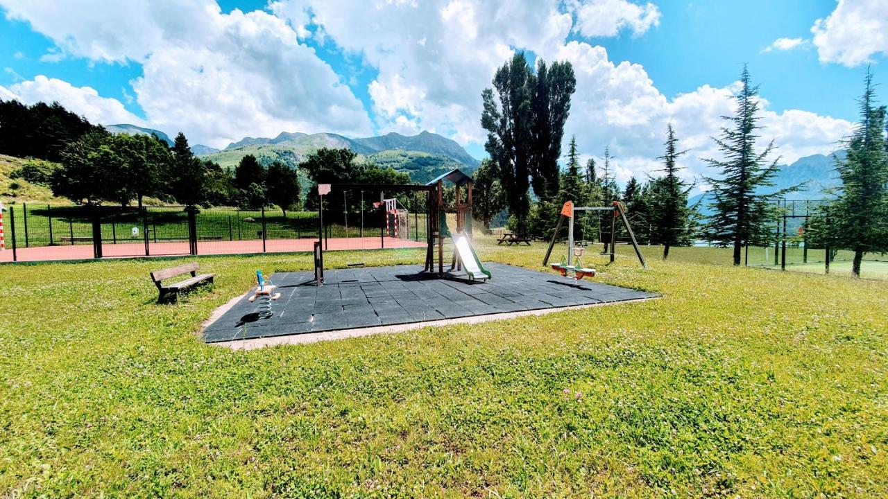 Pena Sabocos II Apartamento Turistico Panticosa Bagian luar foto