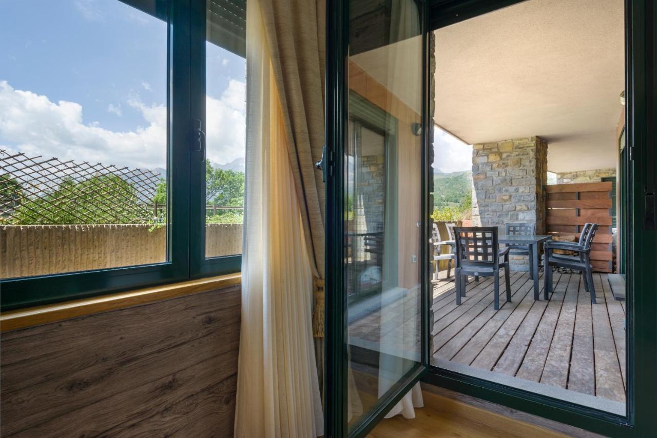 Pena Sabocos II Apartamento Turistico Panticosa Bagian luar foto